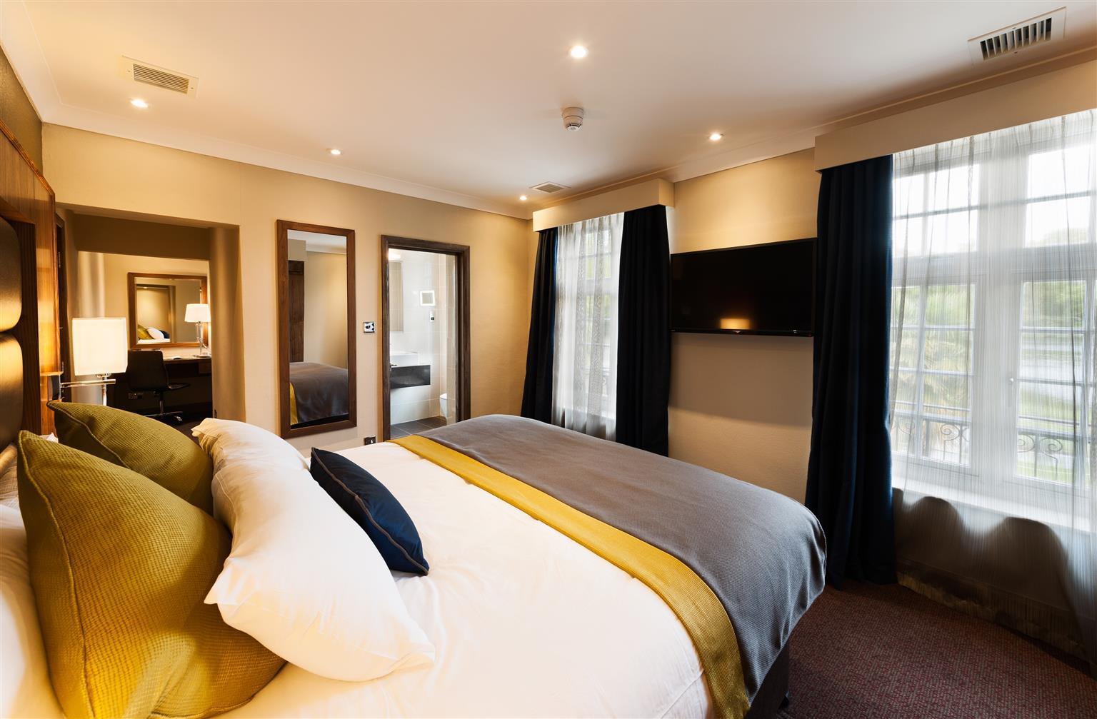 Frensham Pond Country House Hotel & Spa فارنهام المظهر الخارجي الصورة