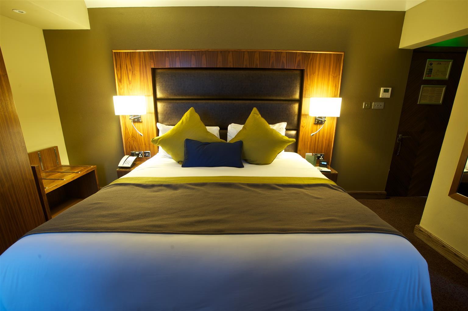 Frensham Pond Country House Hotel & Spa فارنهام المظهر الخارجي الصورة