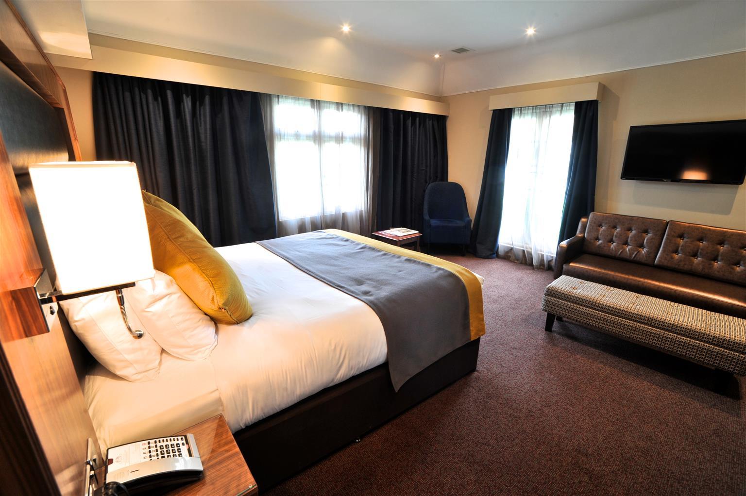 Frensham Pond Country House Hotel & Spa فارنهام المظهر الخارجي الصورة